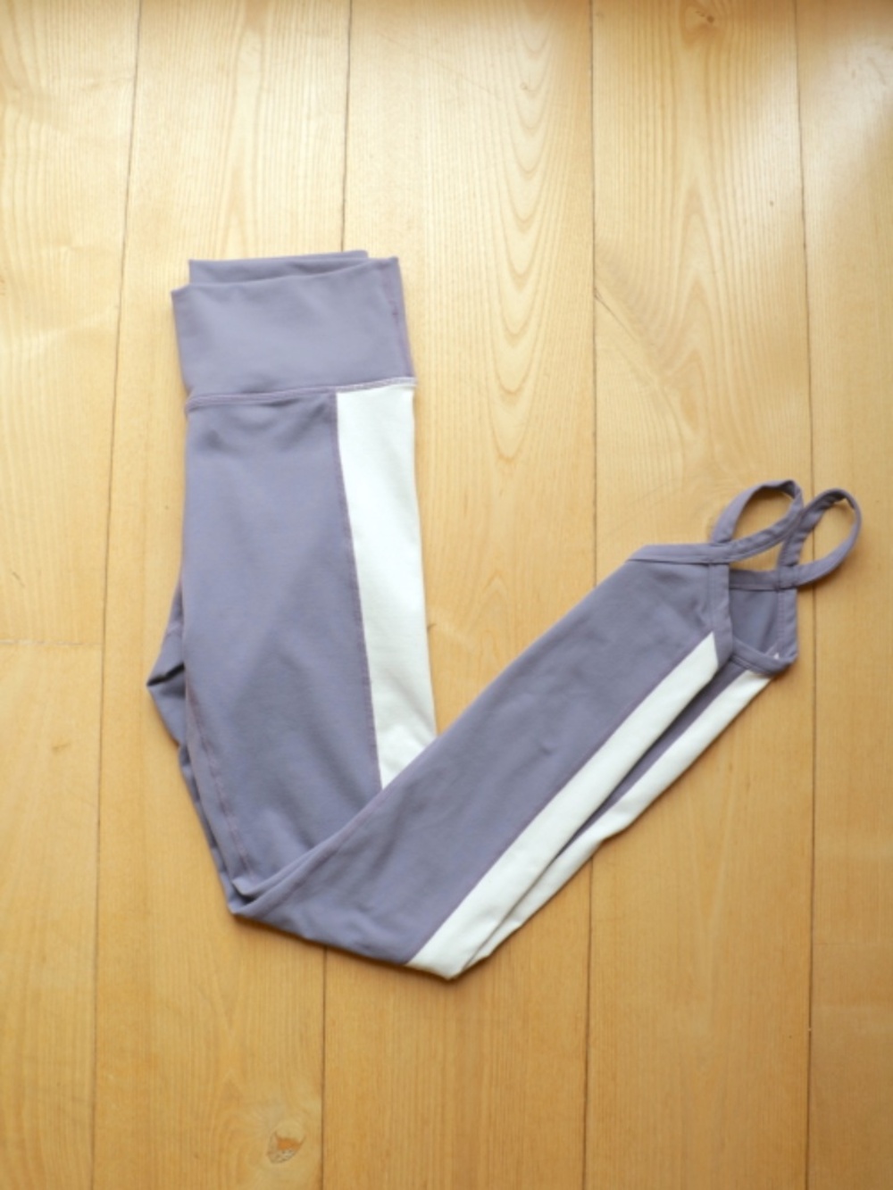 Fabletics Legging Bundle (2) - Picture 10 of 11